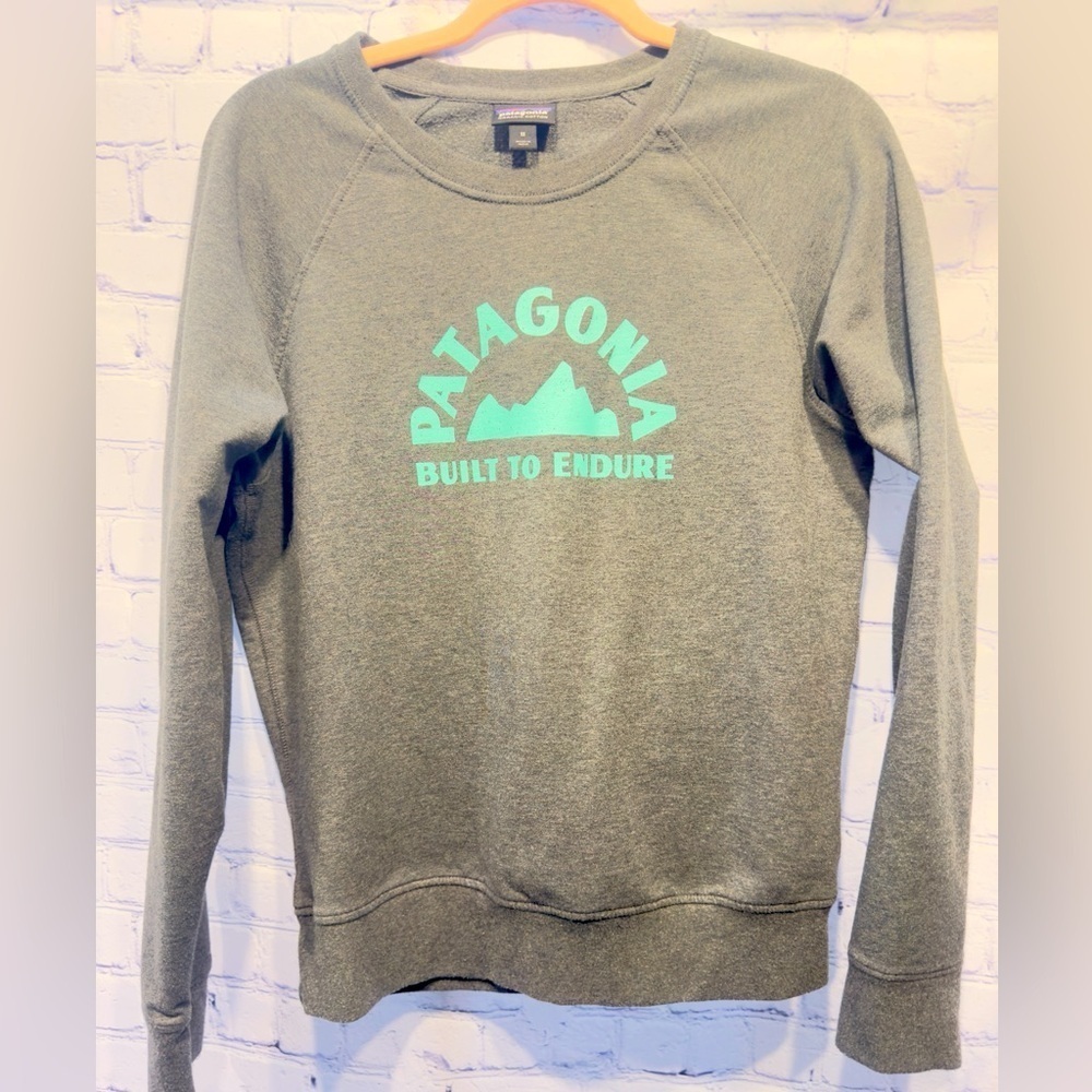 Patagonia Women’s “Build To Endure” Crew Pullover Sweater size Medium
